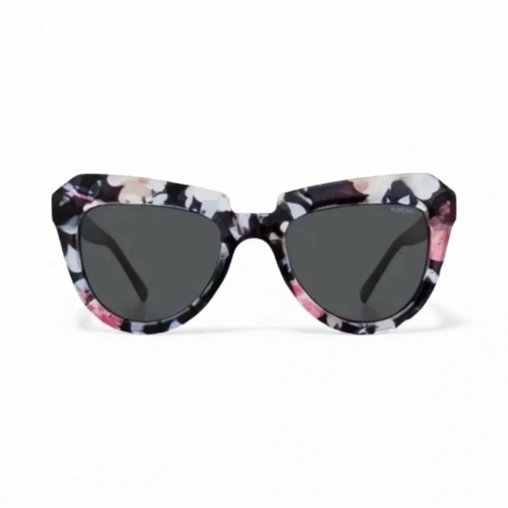 New KOMONO sunglasses The Stella Cateye Floral Black and Pink